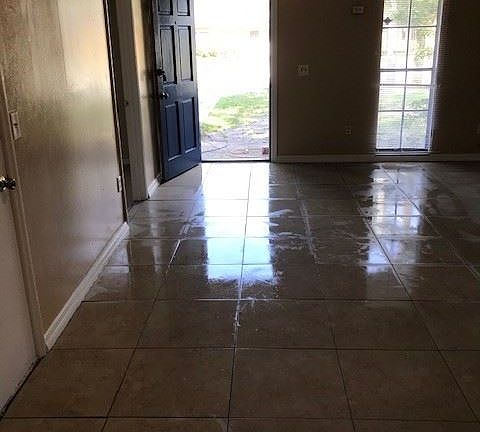 5th image of 1003 W 6th St