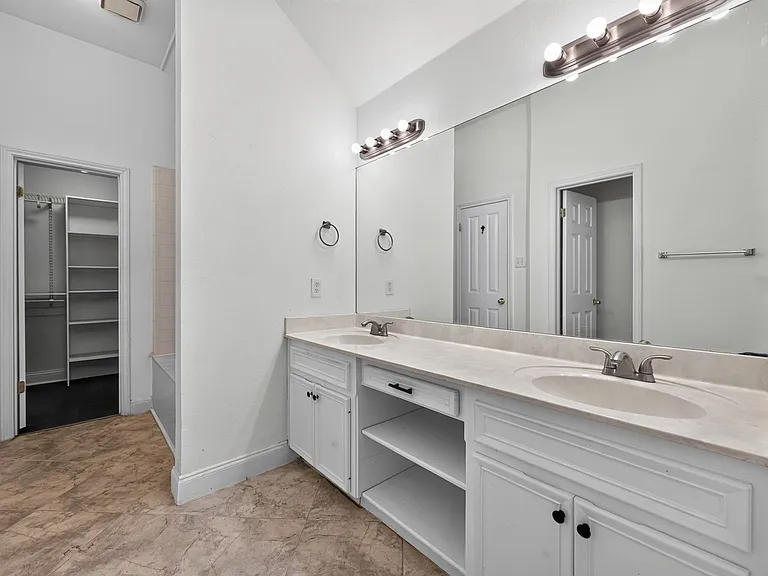 3822 Newland Dr — Photo 24