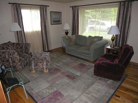 3rd image of 607 W Sussex Ave