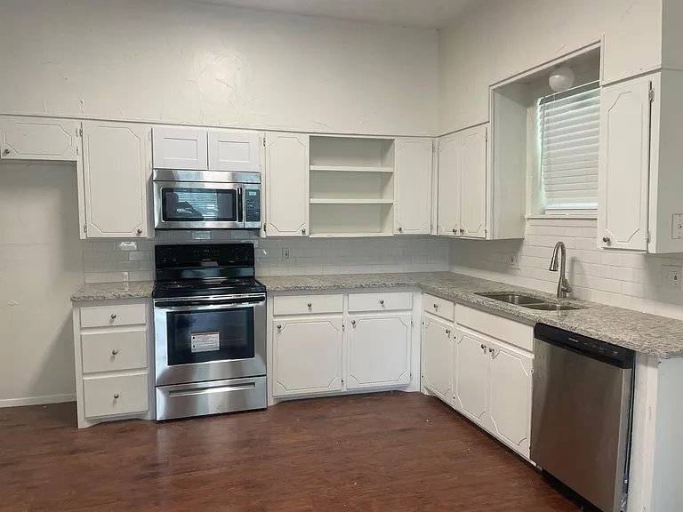 900 W Morgan St — Photo 34