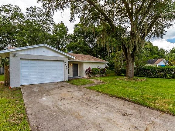 2nd image of 6830 Oakdale Dr