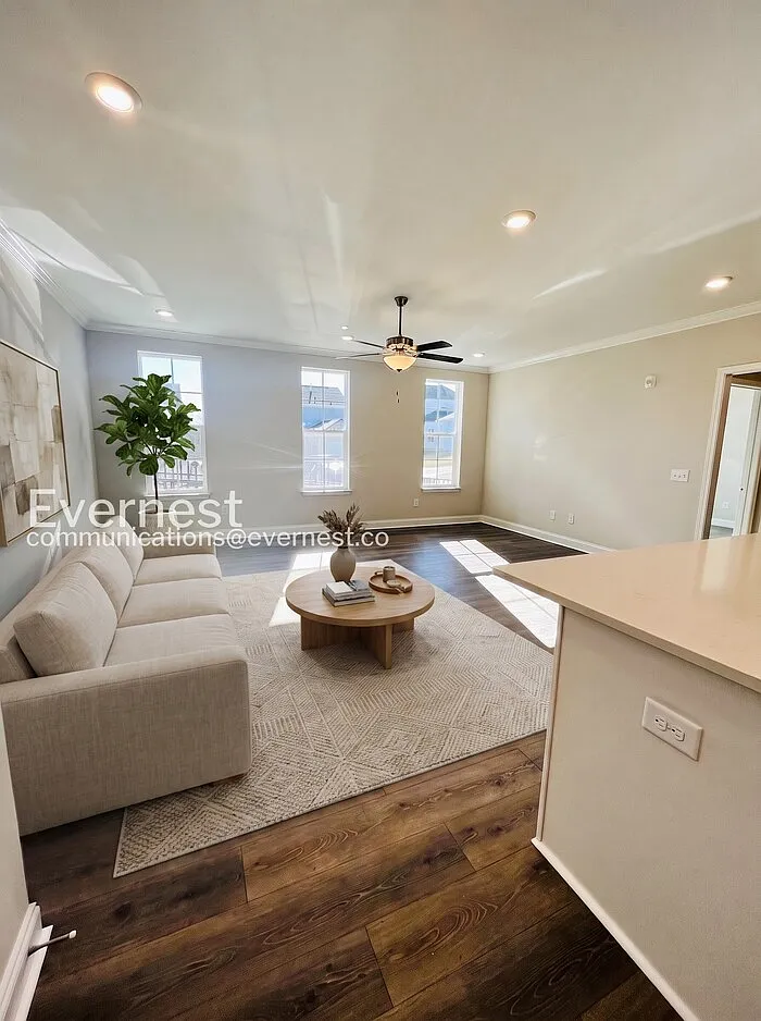 2 bed, 2.0 bath, 1156 sqft, $1,795 — Photo 1