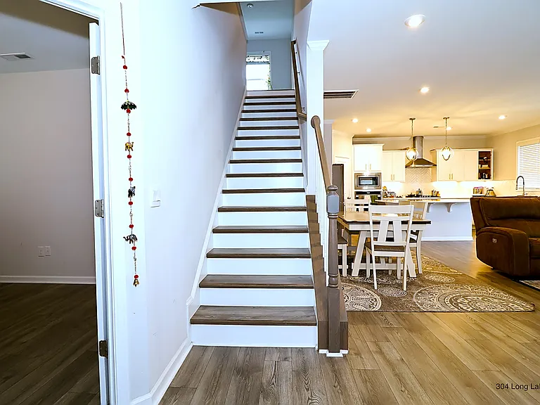 304 Long Lake Dr — Photo 8