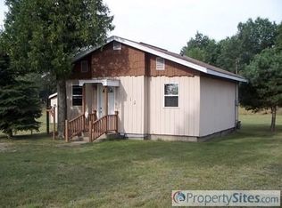 7467 S 88th Ave, Rothbury, MI 49452