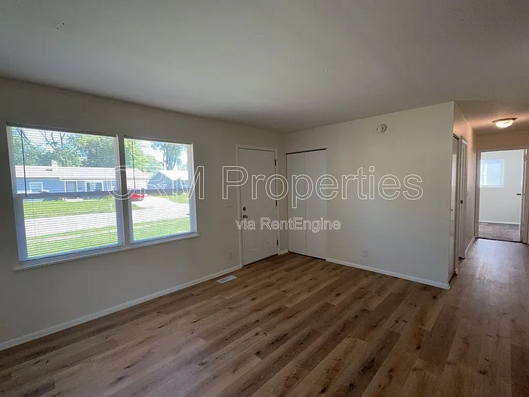 8501 Athens Ct — Photo 3