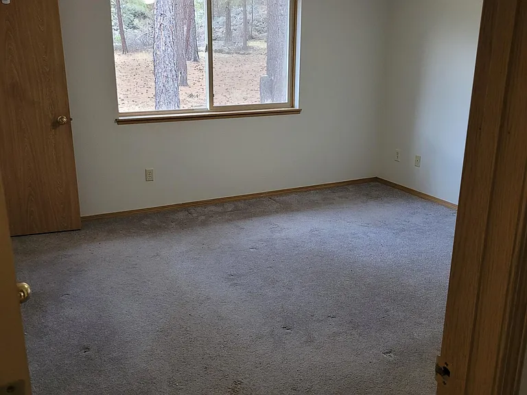 60227 Ochoco Cir — Photo 14