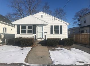 41 Myrtle Ave, Cranston, RI 02910