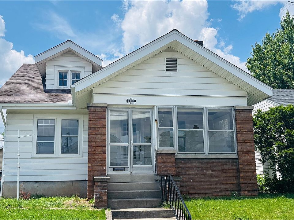 1st image of 1809 Boulevard Pl