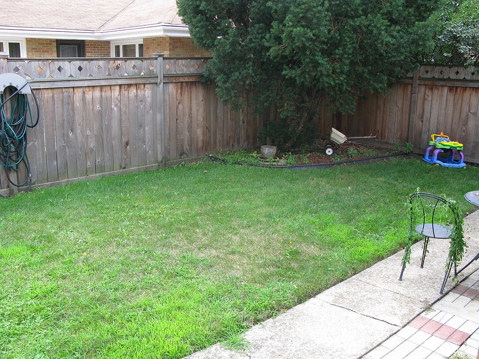 2nd image of 2215 Sherwood Ave