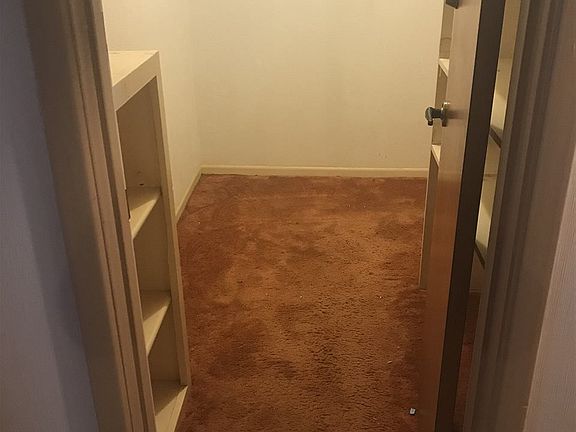 5th image of 1208 Arbor Ln
