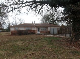 3545 Julio Rd, Springdale, AR 72764