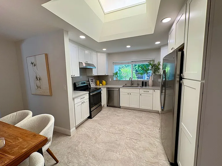 1190 Arlington Ln — Photo 23