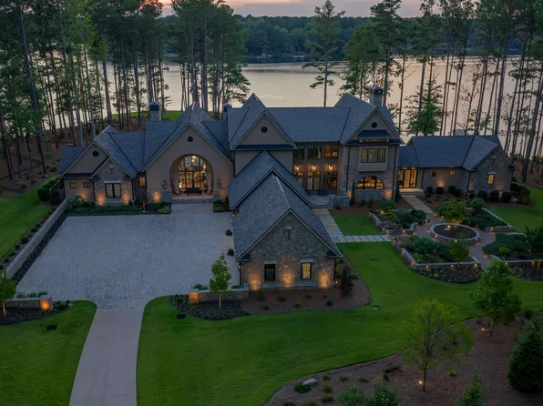 1207 Boulderfield Dr, Greensboro, GA 30642