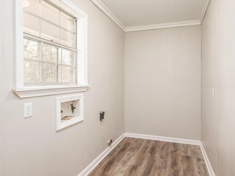 709 Ponderosa Dr — Photo 5