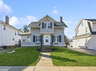 1110 W Galena Blvd, Aurora, IL 60506