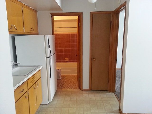 2nd image of 2525-45 S 44th St #11519113