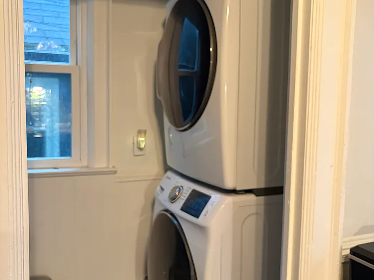 208 W Tupper St #1 — Photo 16