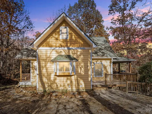 15 Ashleigh Grove Ln, Weaverville, NC 28787