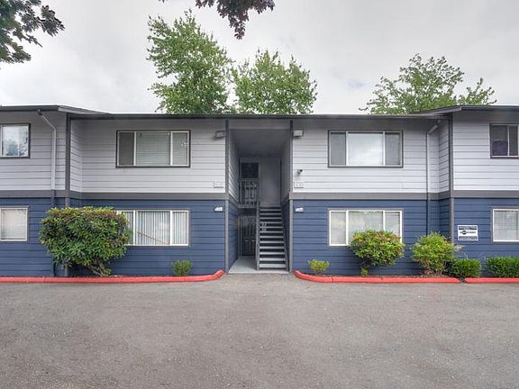 2nd image of 2960 M St SE #27