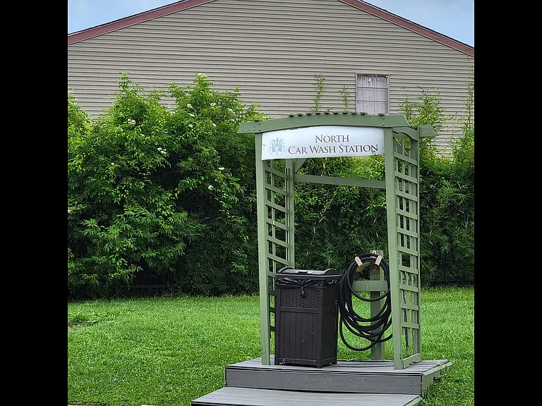 2 Car Wash Stations