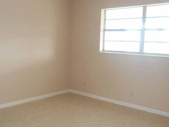 5th image of 3506 NW 49th Ave #0000