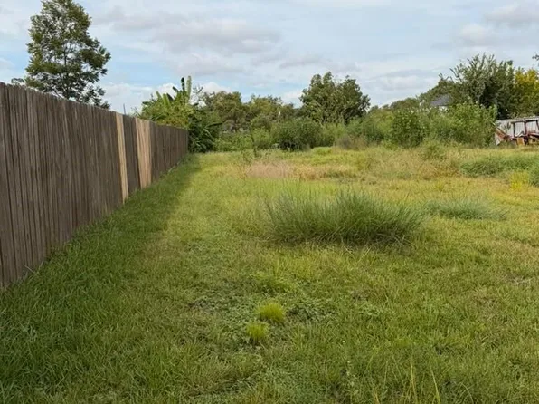 9511 Irby St, Houston, TX 77088