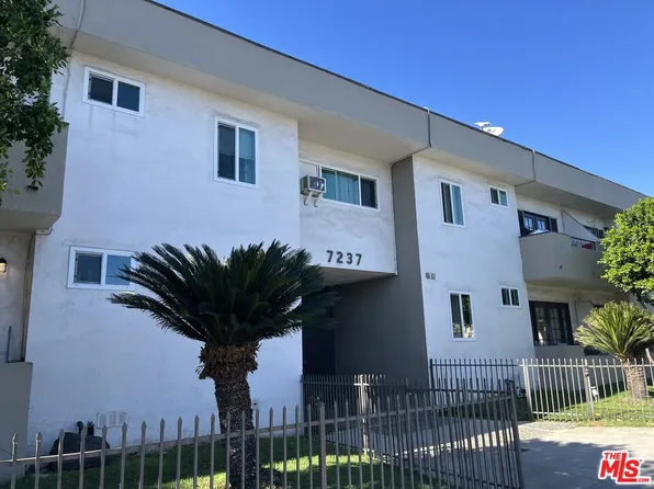 7237 Variel Ave, Canoga Park, CA 91303