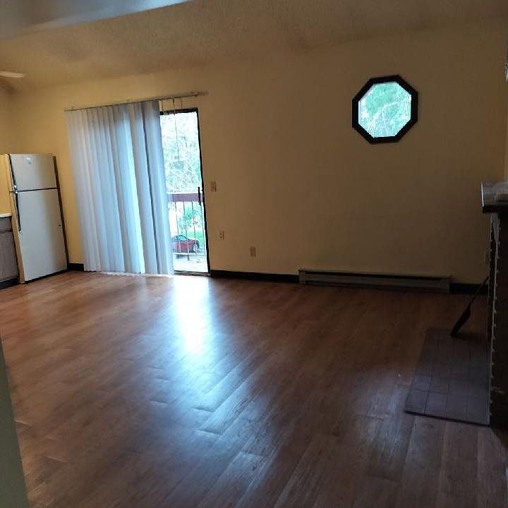 1st image of 4501 Boardwalk Dr Building M-m-134