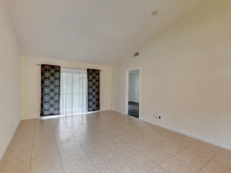 499 Hardwood Pl #H-29 — Photo 10