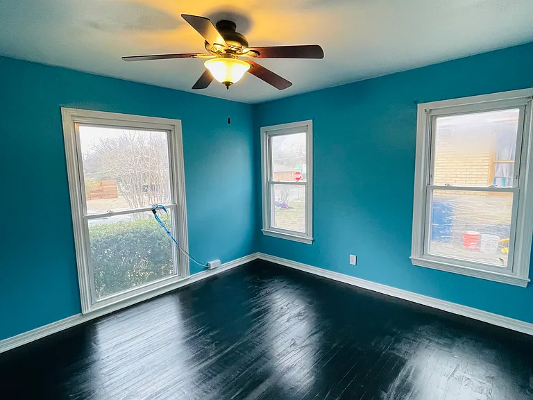 5912 Belgrade Ave — Photo 2