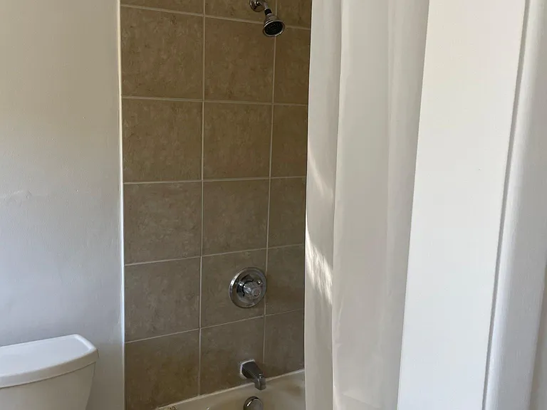 3400 Madison Ave — Photo 10