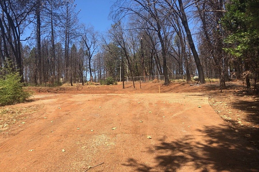 1st image of 13715 S Park Dr