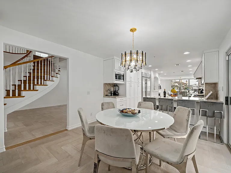 3972 Humboldt Dr — Photo 12