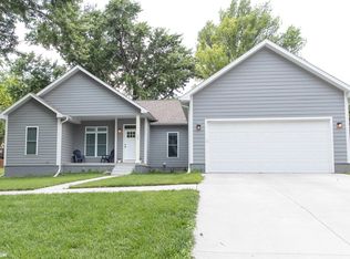 1909 Main St, Hamburg, IA 51640