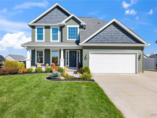 132 Avian Way, Lancaster, NY 14086