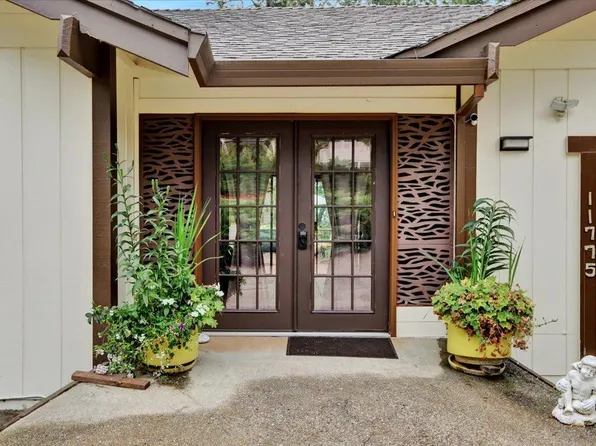 11775 Alta Sierra Dr, Grass Valley, CA 95949