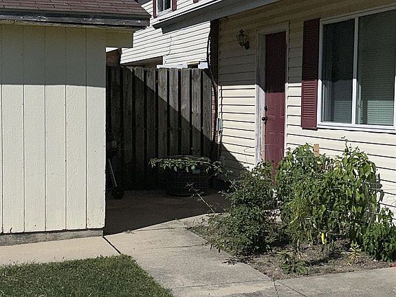 3rd image of 41014 Gunter Ct