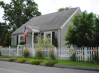 15 Glengrove Ave, Cranston, RI 02910