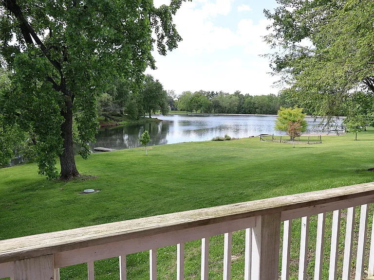 690 Terrace Lake Rd — Photo 1