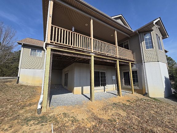 4th image of 6209 Stubbs Cove Ln