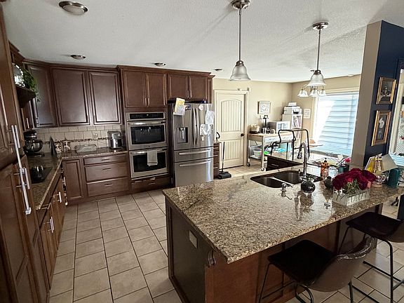 4th image of 2307 N Hathway Cir