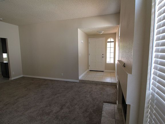 4th image of 3124 Waterview Dr