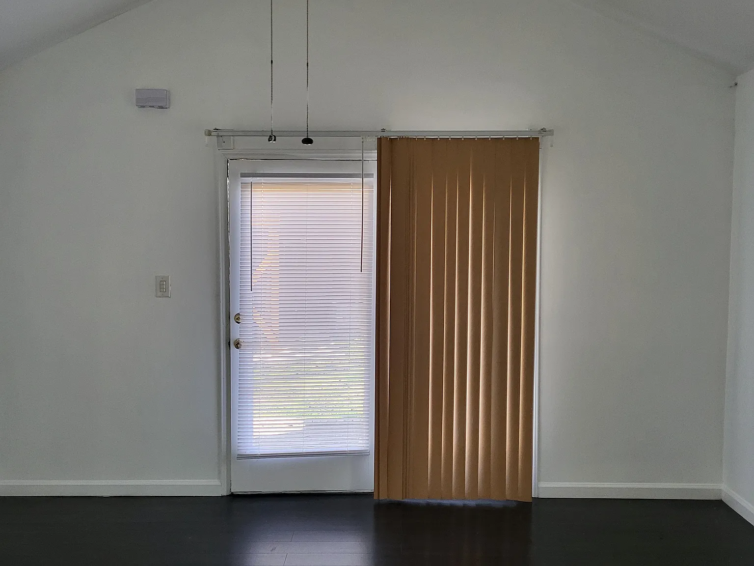1 bed, 650 sqft, $1,200 — Photo 4