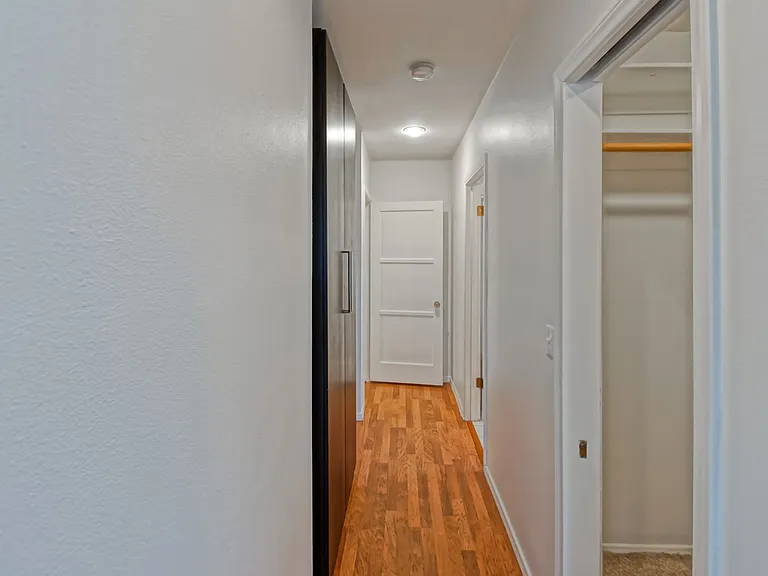 2911 Blaisdell Ave — Photo 34
