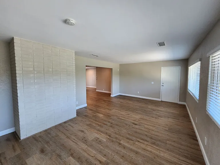 16598 Bernardo Oaks Dr — Photo 8