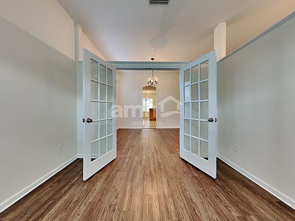 4th image of 14136 Fish Eagle Dr E