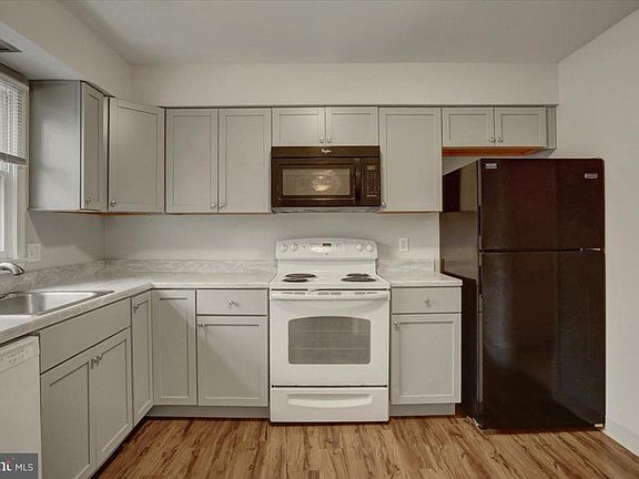 5th image of 6501 Salem Park Cir