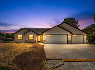 W5168 Natures Way Dr, Sherwood, WI 54169