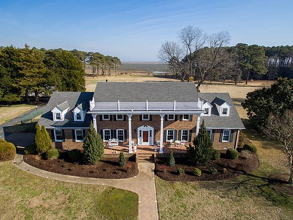 2nd image of 6370 Glen Air Ln