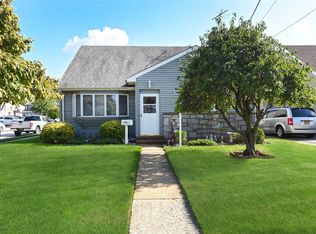 46 Evergreen Ave, Lynbrook, NY 11563